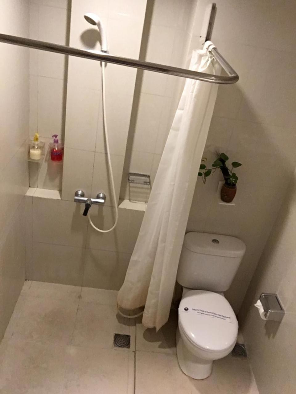 Hotel Wisata Niaga Пурвокерто Экстерьер фото