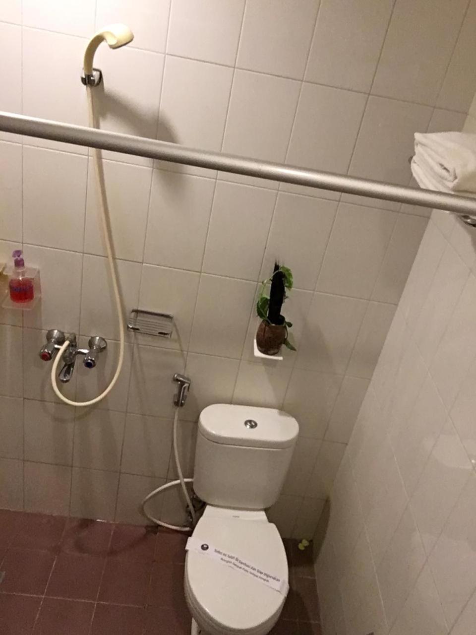 Hotel Wisata Niaga Пурвокерто Экстерьер фото